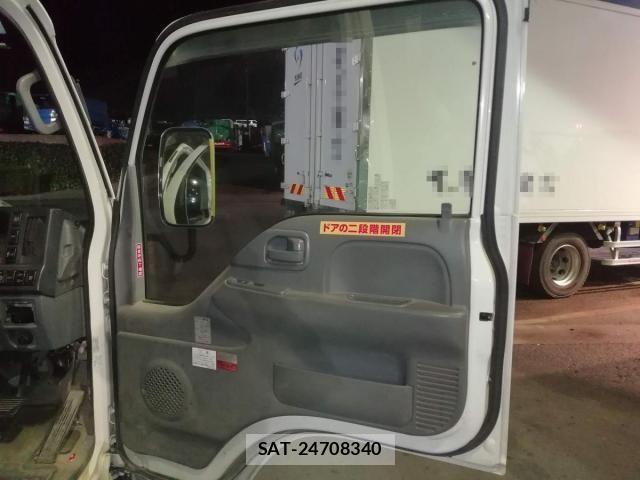 Isuzu ELF TRUCK 2015-10 2348009-26