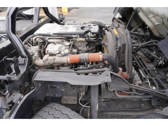 Isuzu ELF TRUCK 2013-11 2385716-15