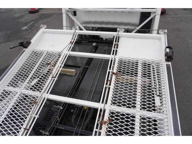 Isuzu ELF TRUCK 2013-11 2385716-25