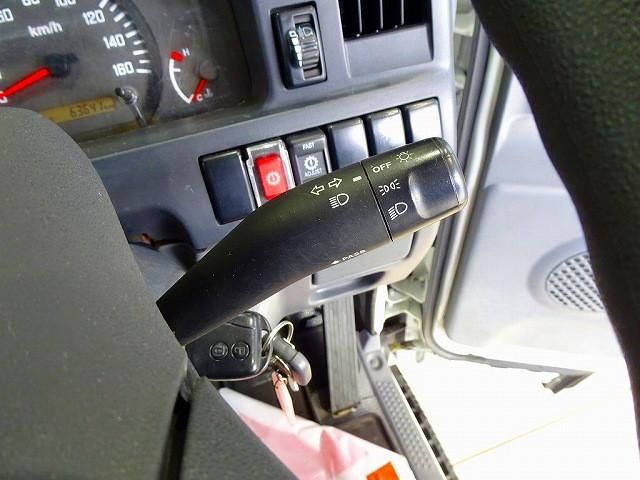 Isuzu ELF TRUCK 2018-10 2385745-16