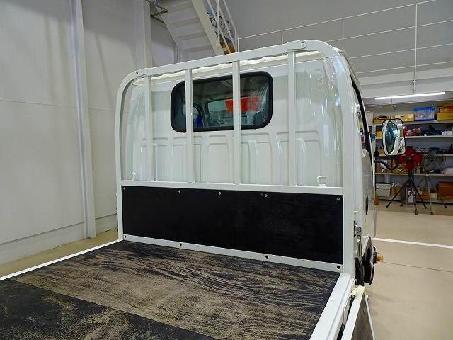 Isuzu ELF TRUCK 2018-10 2385745-20