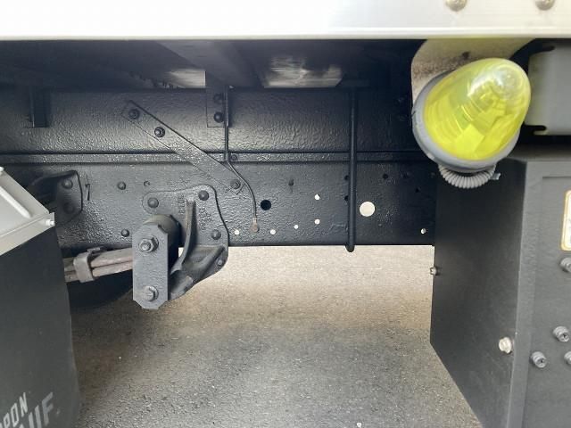 Isuzu ELF TRUCK 2011-08 2385770-9