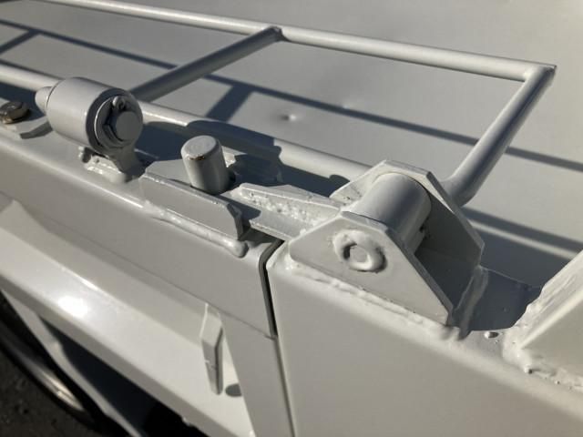 Isuzu ELF TRUCK 2016-02 2385763-17