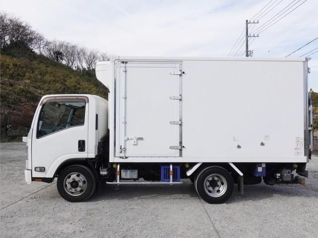 Isuzu ELF TRUCK 2016-01 2385805-11