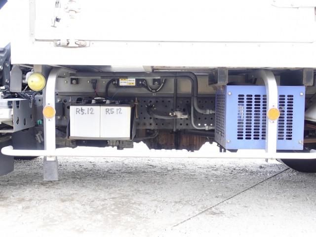 Isuzu ELF TRUCK 2016-01 2385805-21