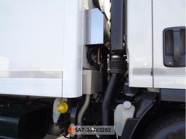 Isuzu ELF TRUCK 2020-10 2664002-9