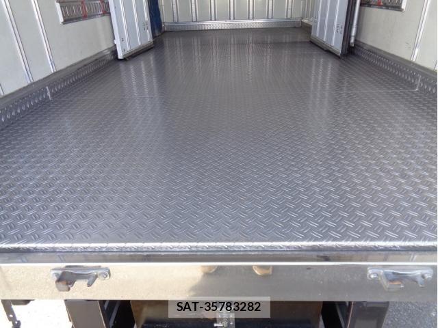 Isuzu ELF TRUCK 2020-10 2664002-8