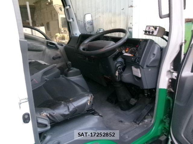 Isuzu ELF TRUCK 2008-12 2664032-16