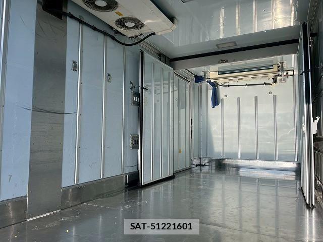 Isuzu ELF TRUCK 2020-02 2727505-12