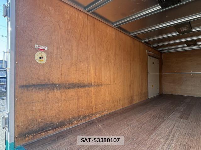 Isuzu ELF TRUCK 2017-02 2727517-9