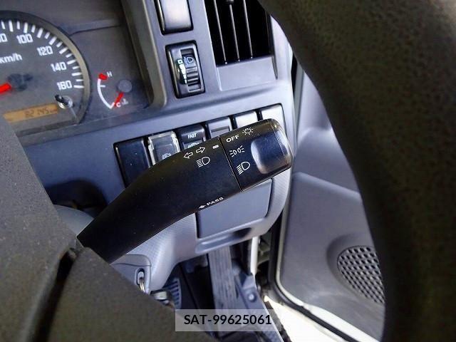 Isuzu ELF TRUCK 2018-05 2727464-17