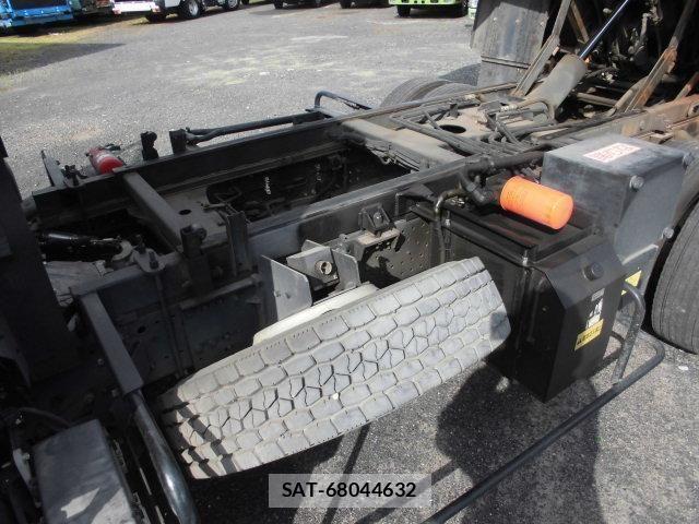 Isuzu ELF TRUCK 2015-08 2960505-18