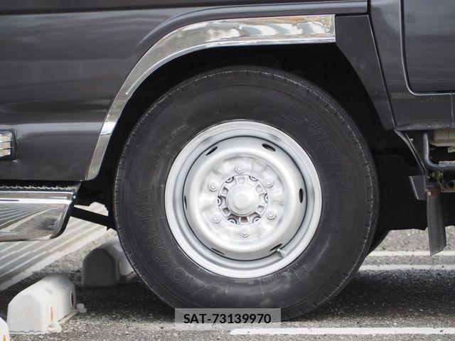 Isuzu ELF TRUCK 2010-03 3372562-9