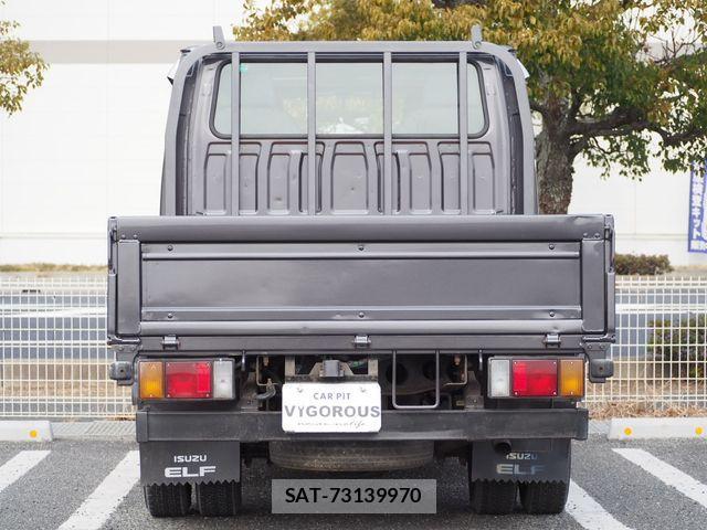 Isuzu ELF TRUCK 2010-03 3372562-11
