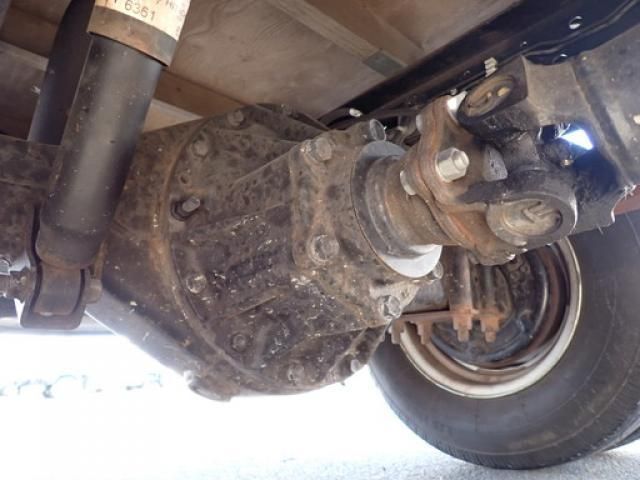 Isuzu ELF TRUCK 2015-03 3356749-8