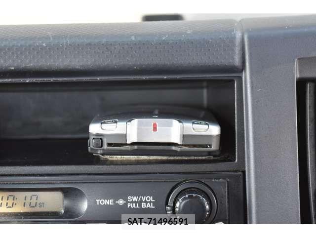 Isuzu ELF TRUCK 2012-01 3414052-10