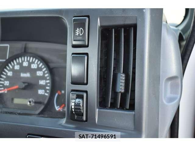 Isuzu ELF TRUCK 2012-01 3414052-13