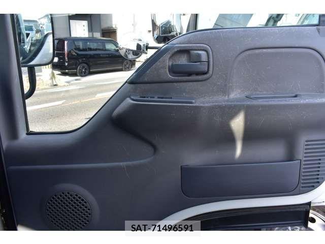 Isuzu ELF TRUCK 2012-01 3414052-8