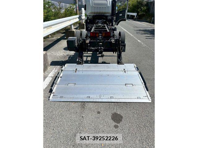 Isuzu ELF TRUCK 2021-03 3668126-10