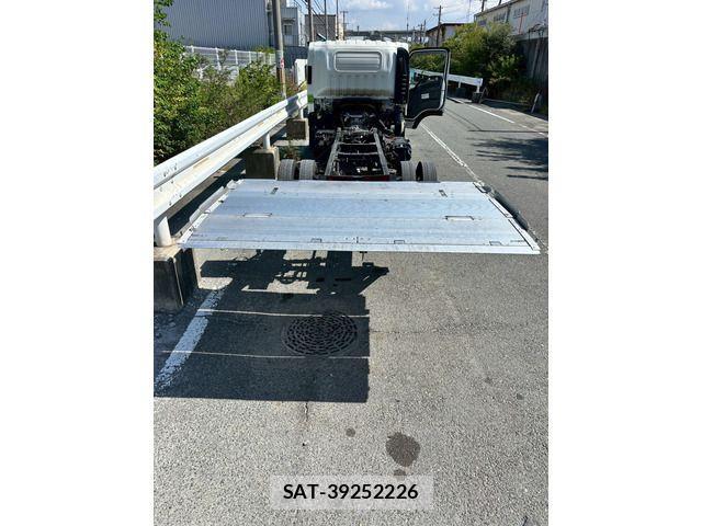 Isuzu ELF TRUCK 2021-03 3668126-12