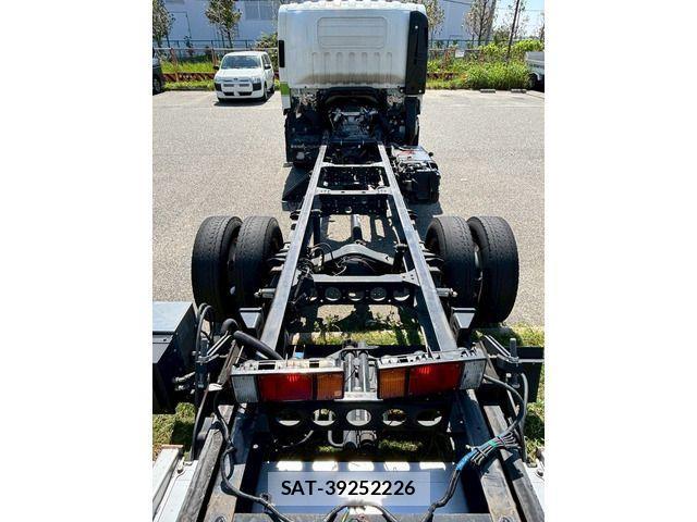 Isuzu ELF TRUCK 2021-03 3668126-5