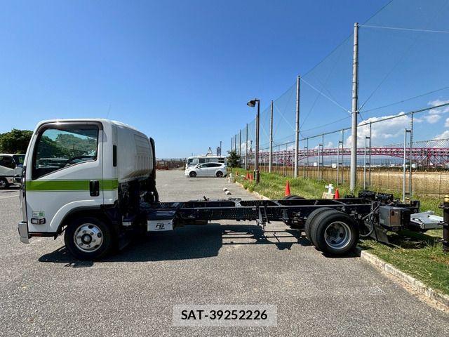 Isuzu ELF TRUCK 2021-03 3668126-7