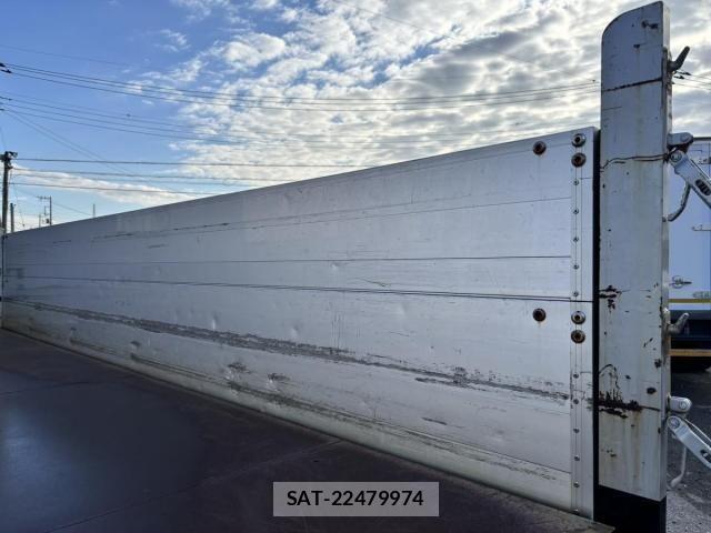 Isuzu ELF TRUCK 2013-10 3668198-10
