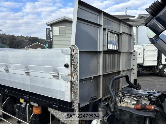 Isuzu ELF TRUCK 2013-10 3668198-14