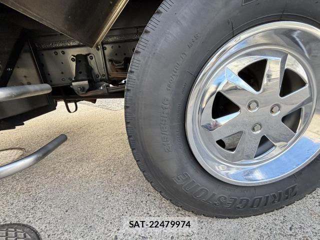Isuzu ELF TRUCK 2013-10 3668198-21