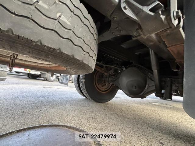 Isuzu ELF TRUCK 2013-10 3668198-25
