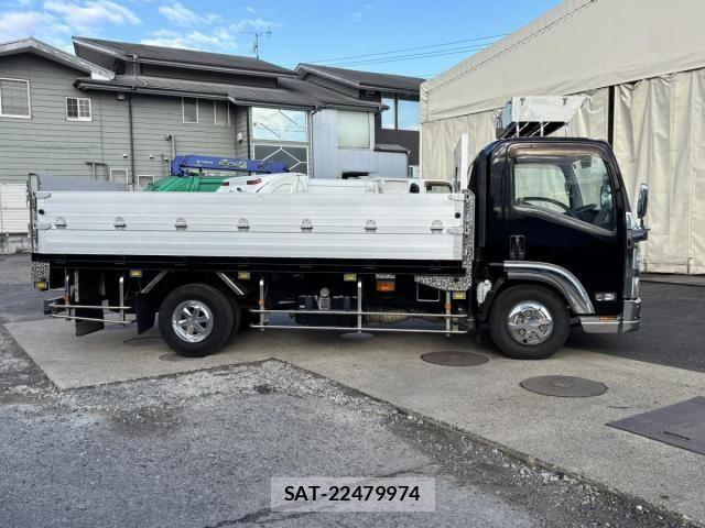 Isuzu ELF TRUCK 2013-10 3668198-3