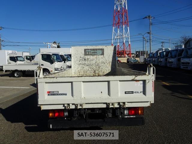 Isuzu ELF TRUCK 2023-10 3668068-9
