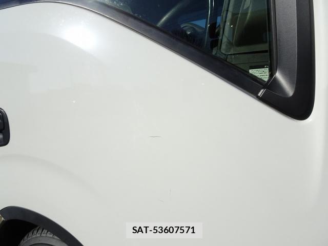 Isuzu ELF TRUCK 2023-10 3668068-13