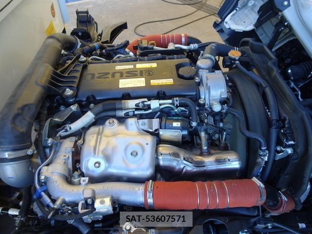 Isuzu ELF TRUCK 2023-10 3668068-17