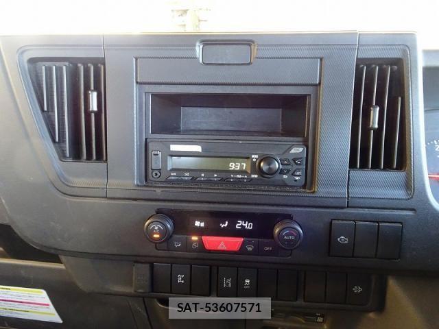 Isuzu ELF TRUCK 2023-10 3668068-24