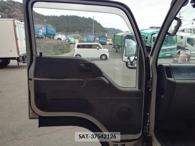 Isuzu ELF TRUCK 2014-07 3668147-18