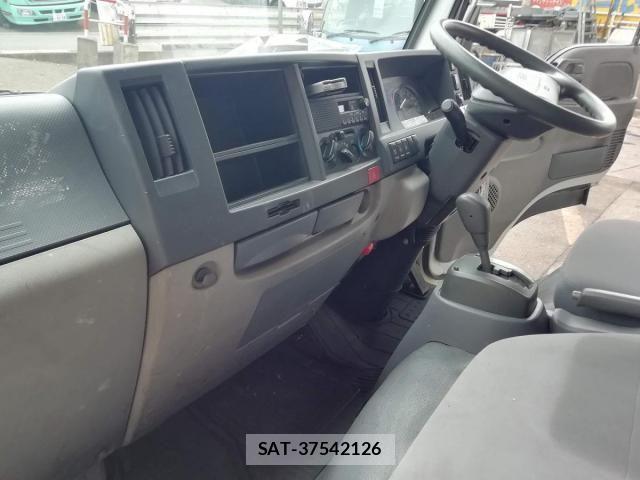 Isuzu ELF TRUCK 2014-07 3668147-21