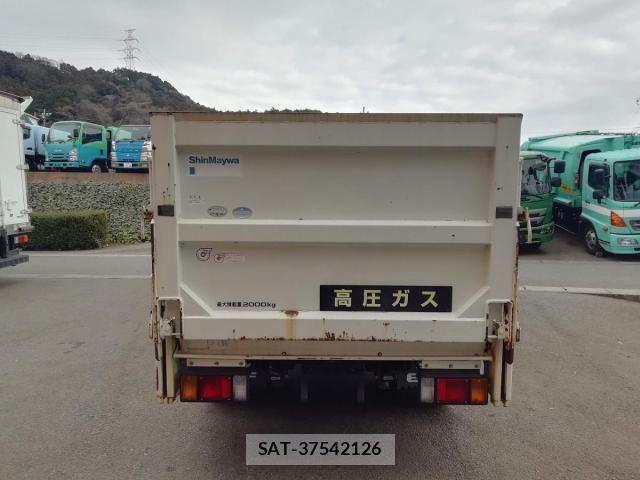 Isuzu ELF TRUCK 2014-07 3668147-5