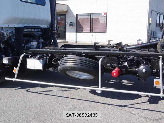 Isuzu ELF TRUCK 2019-04 3668056-17