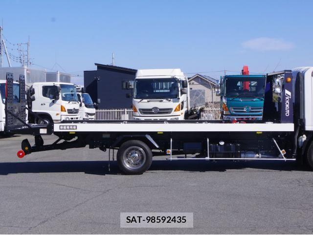 Isuzu ELF TRUCK 2019-04 3668056-22