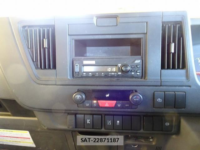Isuzu ELF TRUCK 2023-10 3668072-23