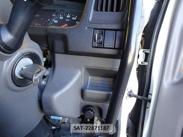 Isuzu ELF TRUCK 2023-10 3668072-24
