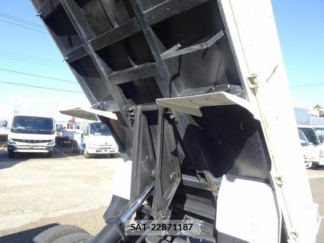 Isuzu ELF TRUCK 2023-10 3668072-4