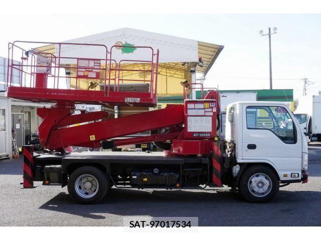 Isuzu ELF TRUCK 2010-09 3668110-4