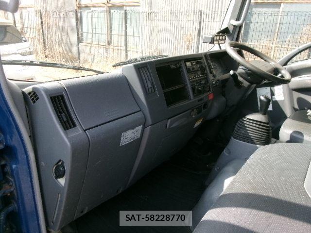 Isuzu ELF TRUCK 2009-06 3668252-23