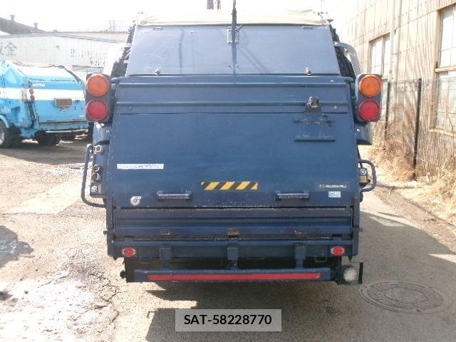 Isuzu ELF TRUCK 2009-06 3668252-4
