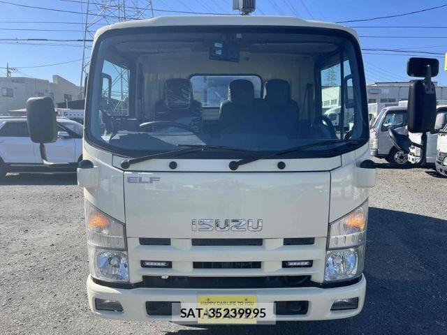 Isuzu ELF TRUCK 2013-07 3714099-1