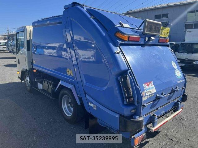 Isuzu ELF TRUCK 2013-07 3714099-3