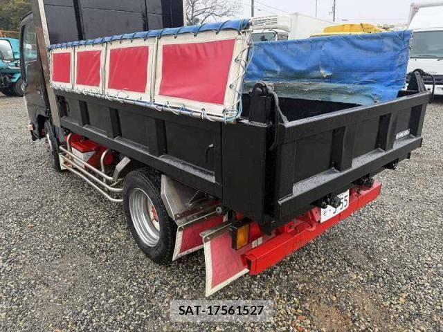 Isuzu ELF TRUCK 2011-10 3714107-14
