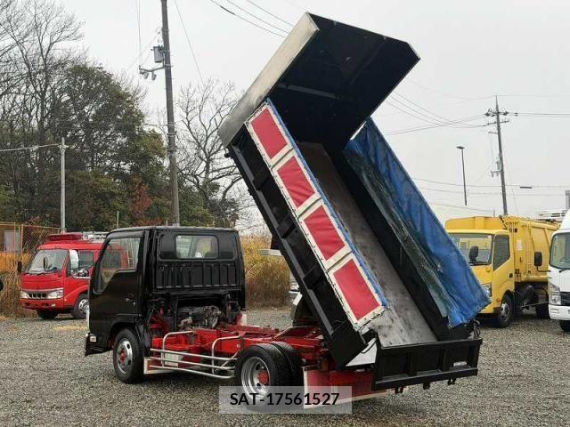 Isuzu ELF TRUCK 2011-10 3714107-18